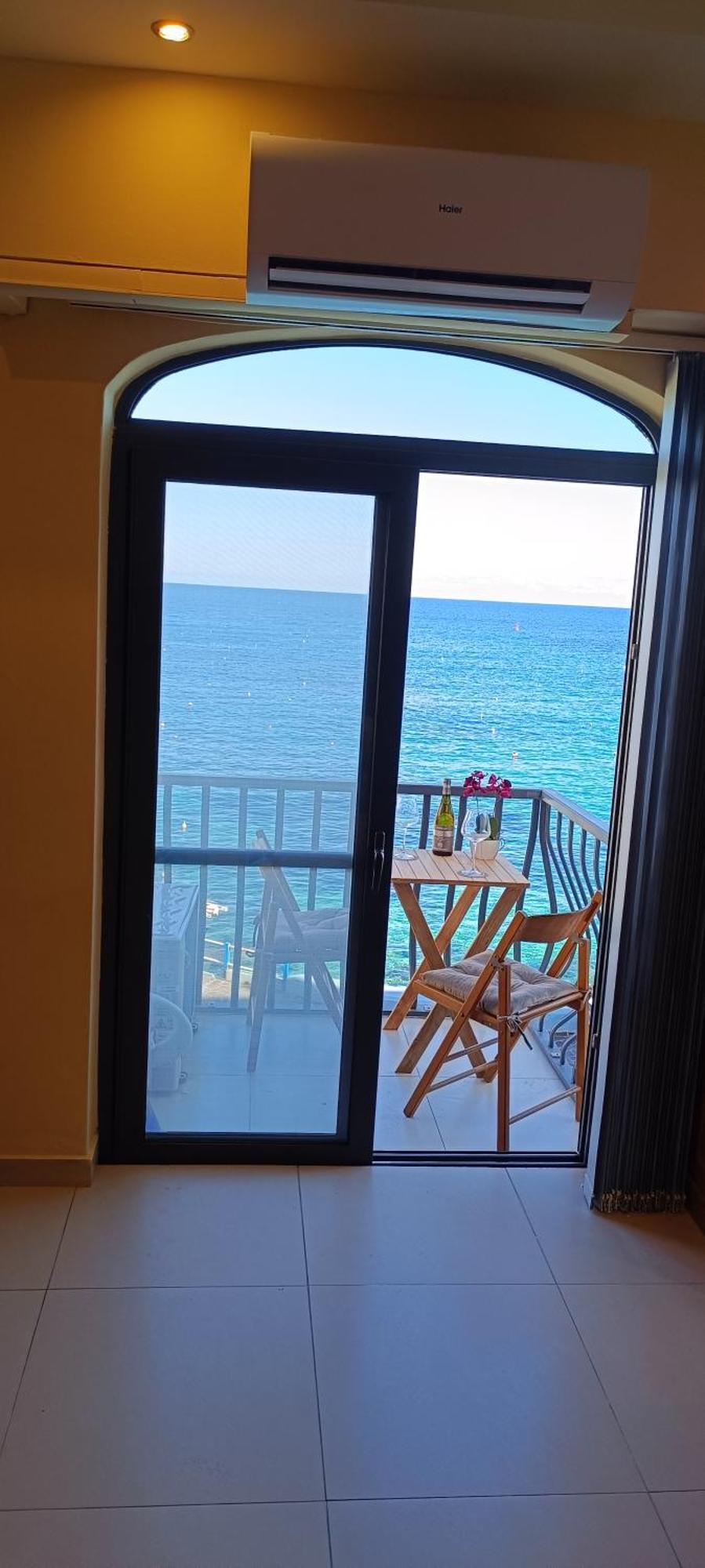 Marsalforn Sea Front Studio Apartment Zebbug  ภายนอก รูปภาพ